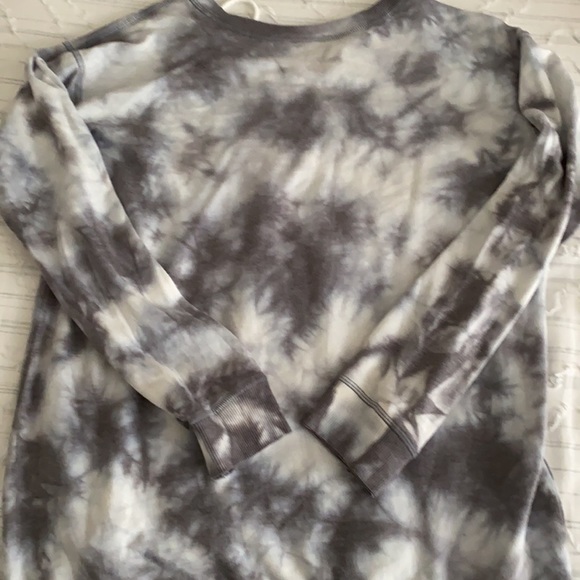 NWOT WMNS Cloud Chaser Tie-Dyed Top - Picture 4 of 4